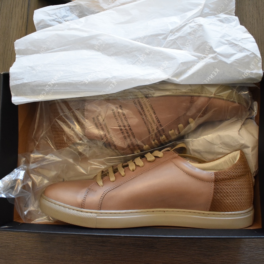 Kenneth Cole New York  Leather Low-Top Sneakers